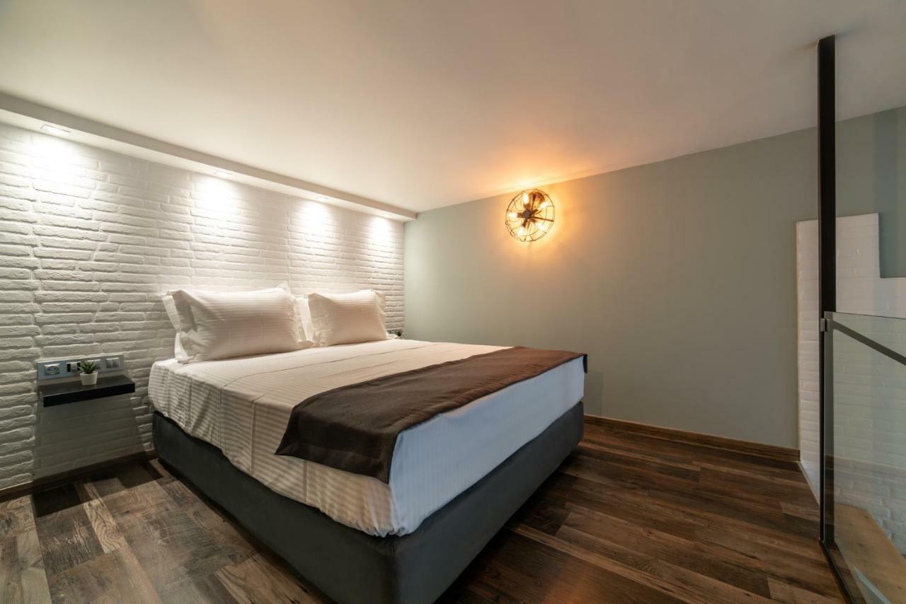 Oinoelia Luxury Suites & Residence Потос Екстериор снимка