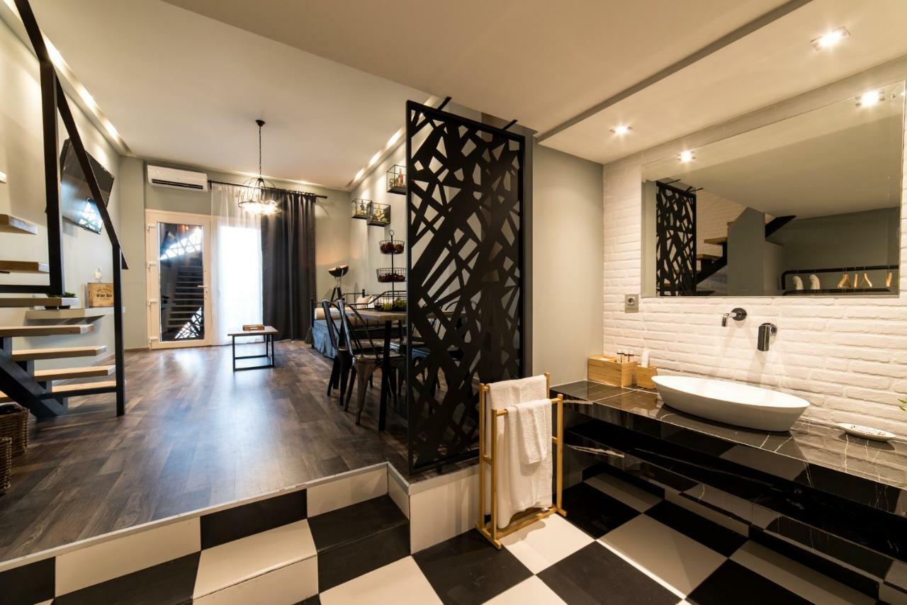 Oinoelia Luxury Suites & Residence Потос Екстериор снимка