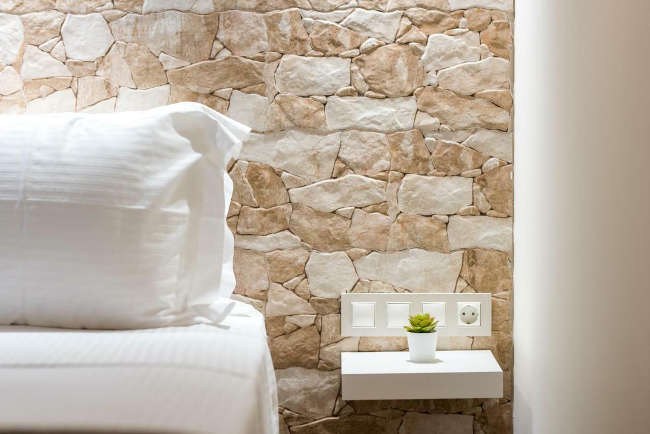 Oinoelia Luxury Suites & Residence Потос Екстериор снимка