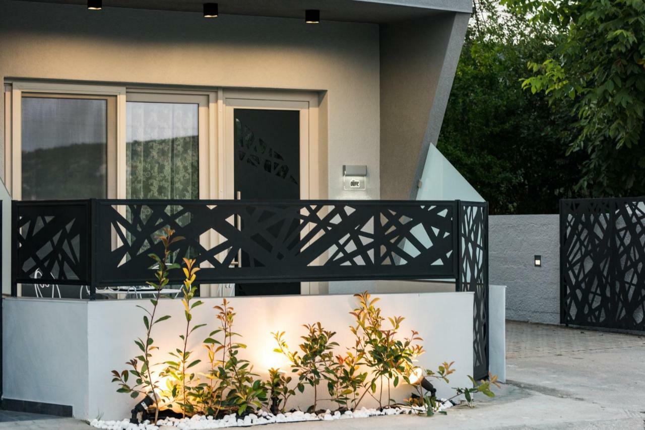 Oinoelia Luxury Suites & Residence Потос Екстериор снимка