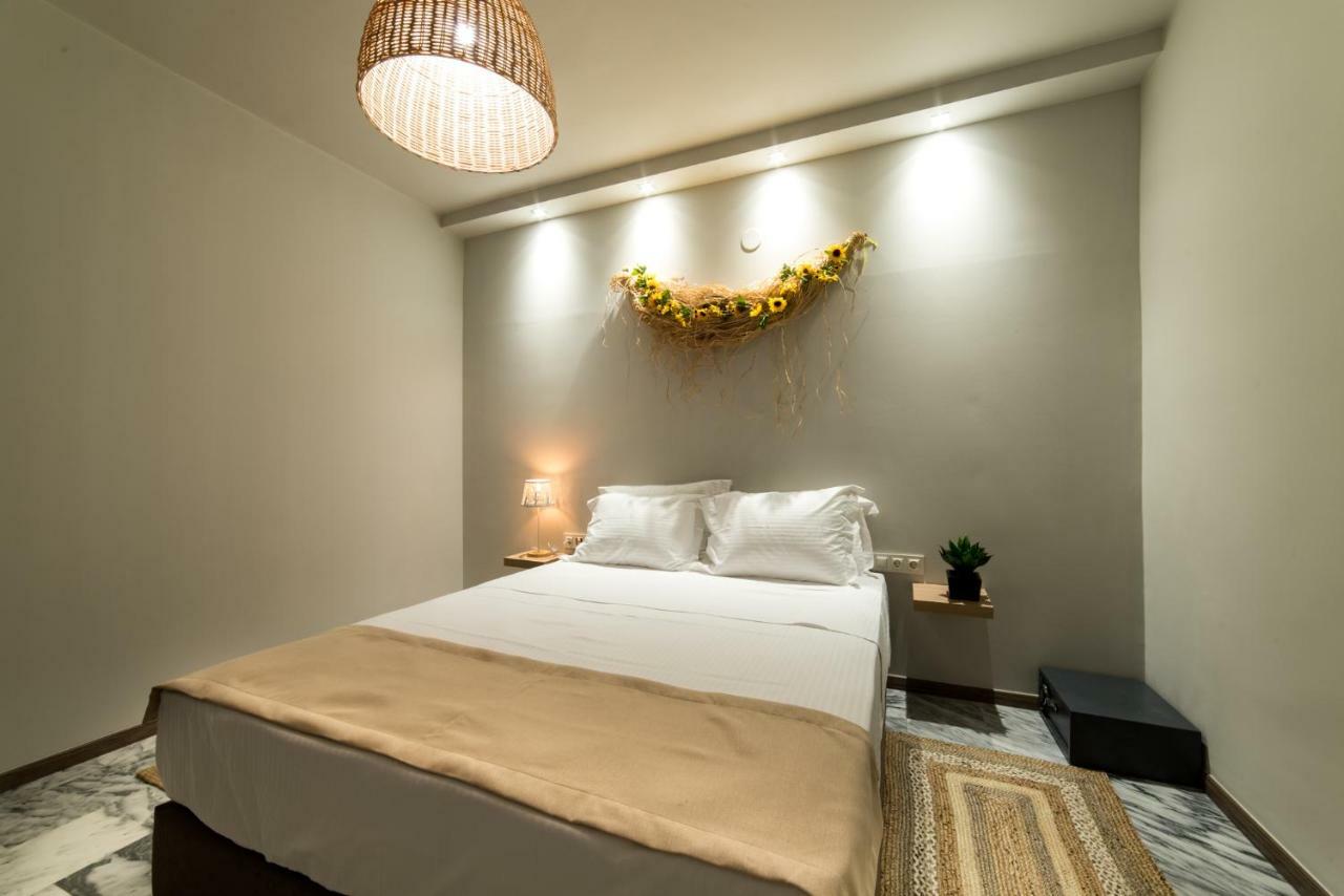 Oinoelia Luxury Suites & Residence Потос Екстериор снимка