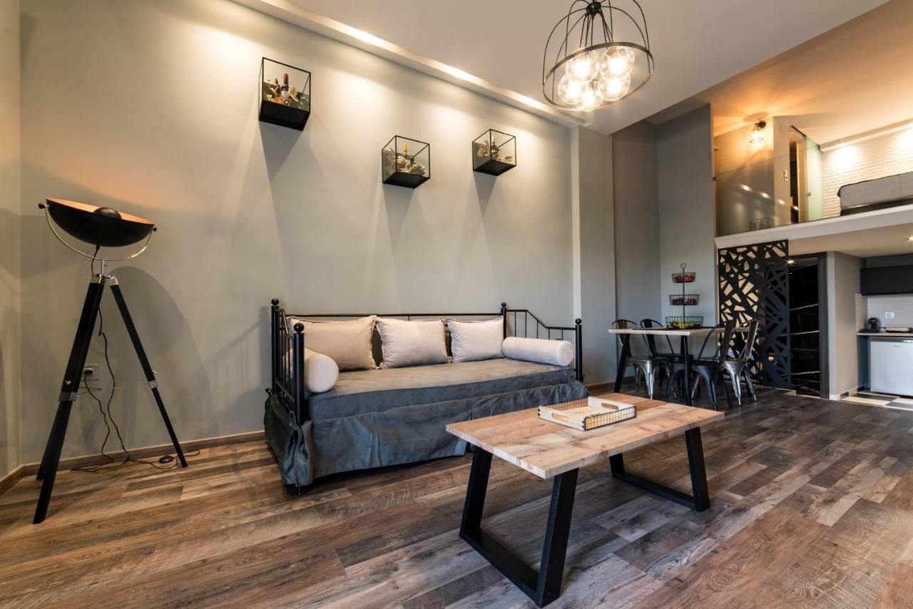 Oinoelia Luxury Suites & Residence Потос Екстериор снимка